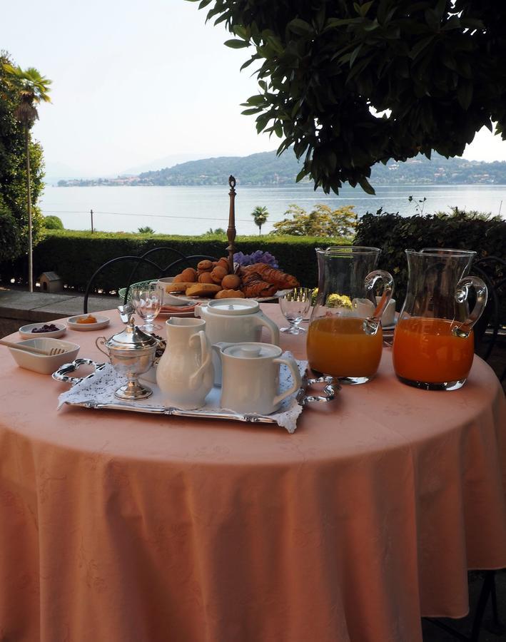 Casa Mondadori Bed & Breakfast Meina Dış mekan fotoğraf